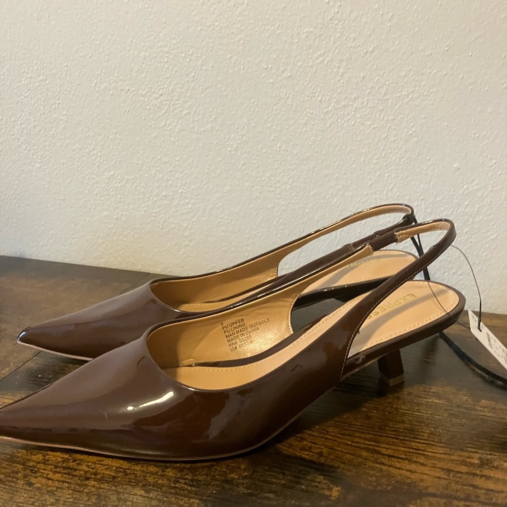 NWT brown kitten heels size 9